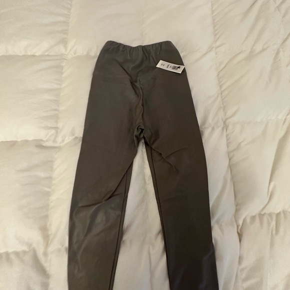Aritzia Wilfred Daria NEW pant in grey size XS. - Picture 6 of 12